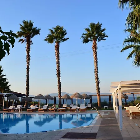 Aparthotel Eugenia 3*