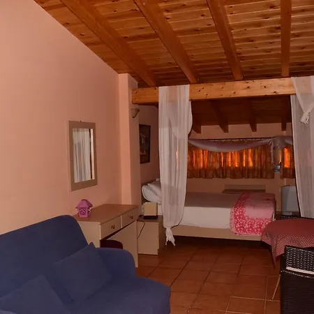 Aparthotel Eugenia