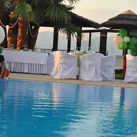 Eugenia 4*